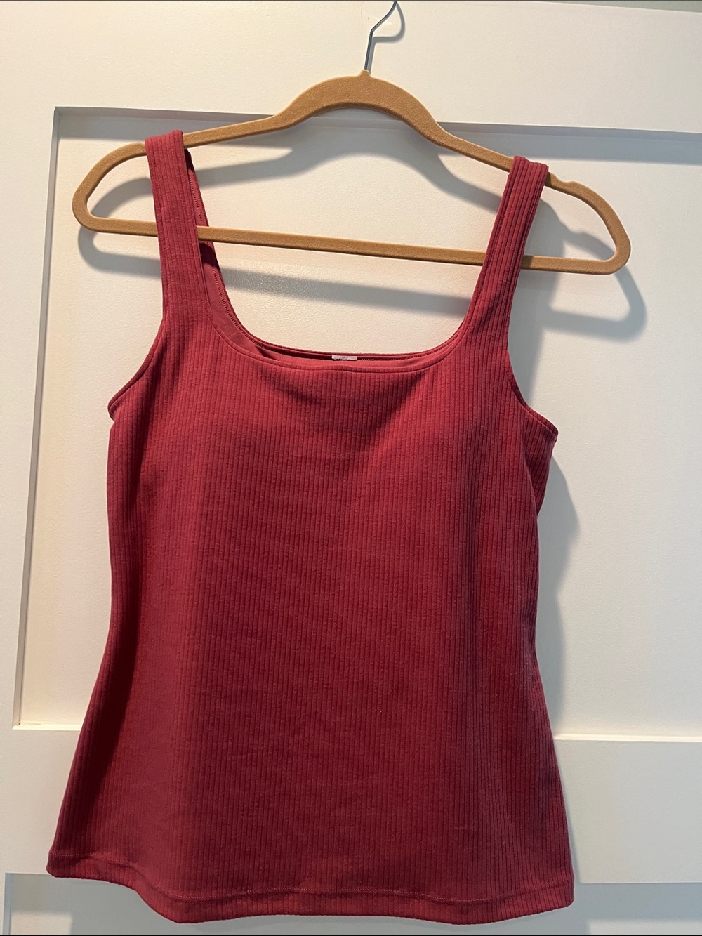 Alo Ribbed Square-Neck Tank Top - Rose